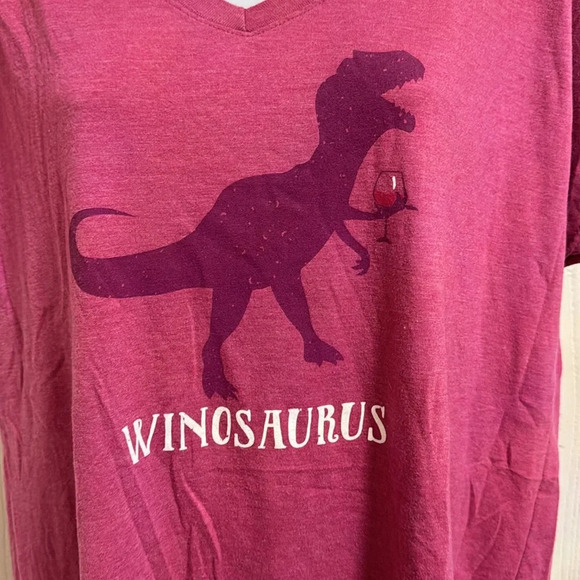 Fun Women’s Pink Short Sleeve T-Shirt Winosaurus Soft Size 2X Party Wine Night - Picture 2 of 7